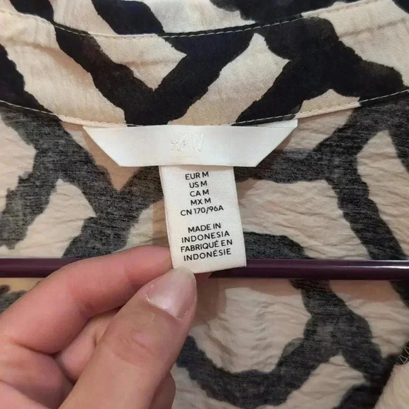 H&M Womens Patterned Blouse with Collar - Picture 5 of 8